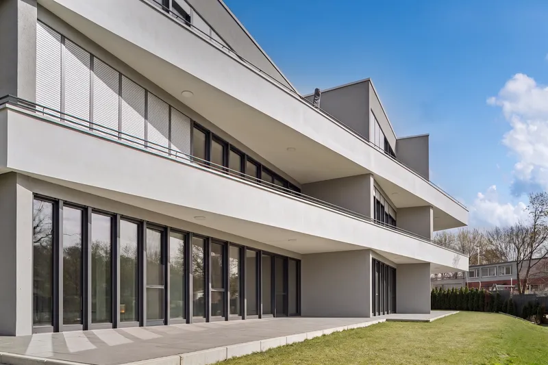 Erstbezug mit Stil: Heller 4-Zimmer Neubau mit Südterrasse — photo 1